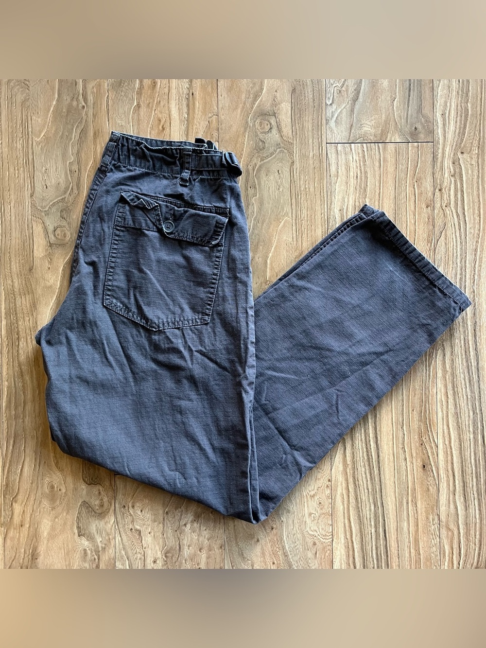 Brandy Melville baggy dark brown cargo pants